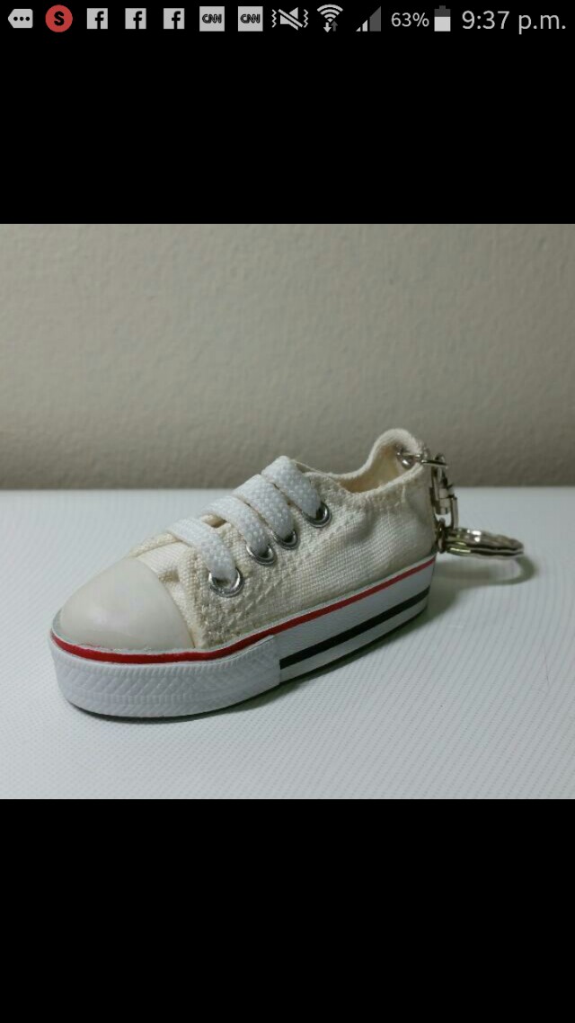 converse all star keychain