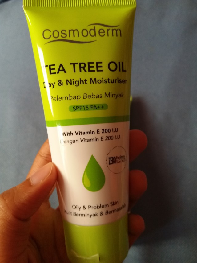 moisturizer cosmoderm tea tree oil