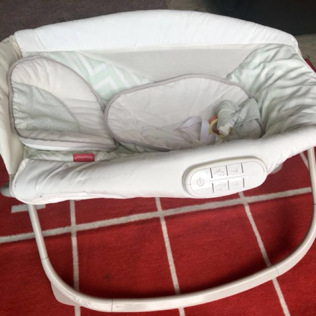 smart connect rock n play