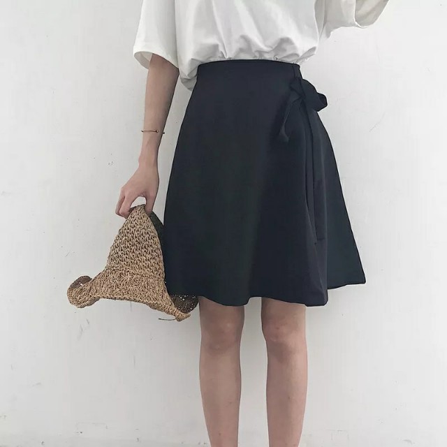 black skirt korean outfit