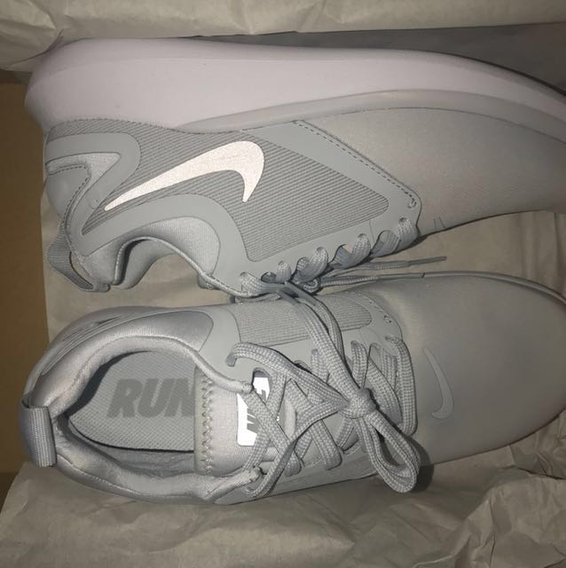 Wmns hotsell nike lunarsolo