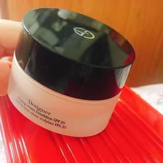 新版 Giorgio Armani 設計師粉底霜 色號3