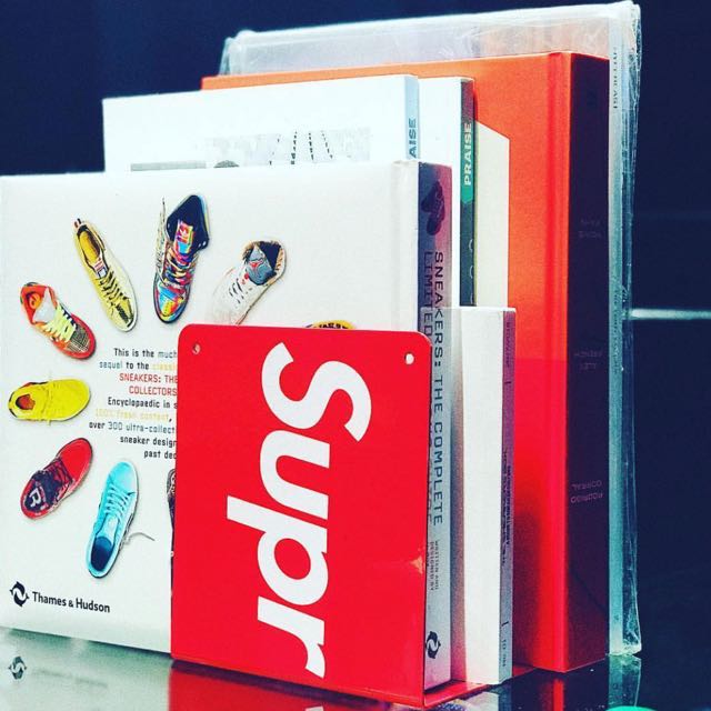 supreme bookends
