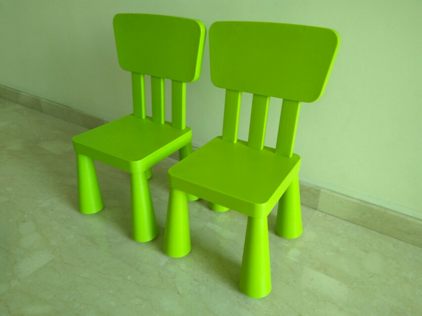 ikea mammut table 2 mammut chairs green used babies kids baby nursery kids furniture kids tables chairs on carousell