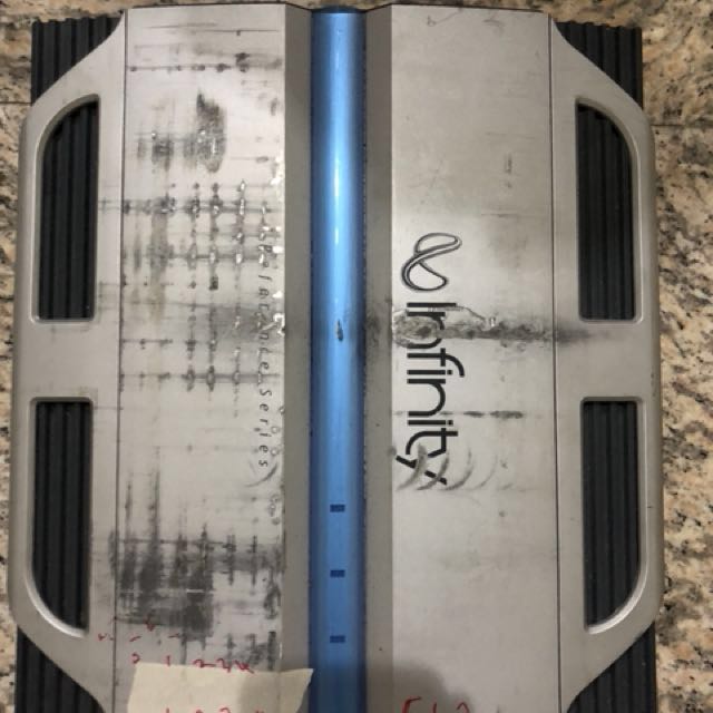 Infinity 7520a top