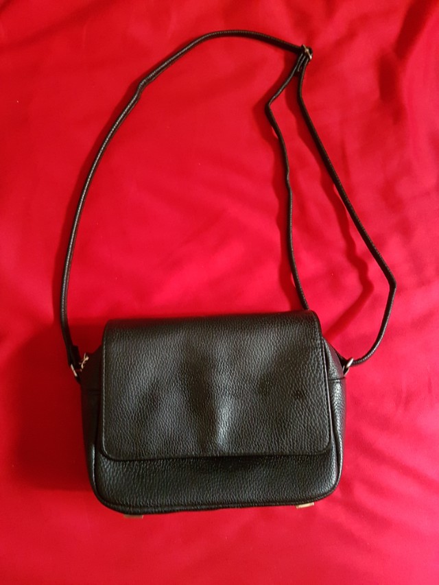black sling bag h&m
