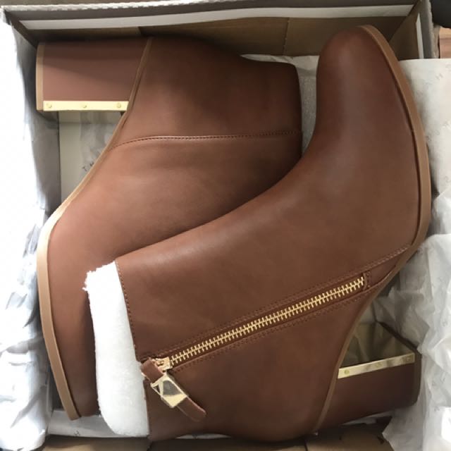 cognac boots womens