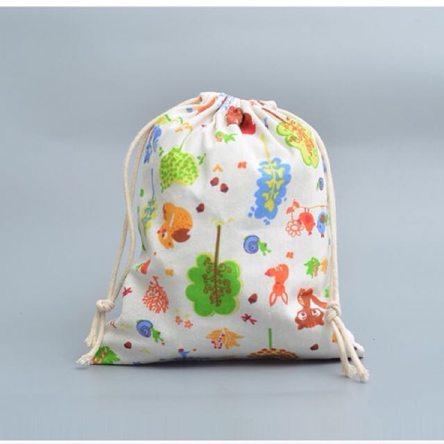 Drawstring (Category: Cross-body Bags) located in Batu Berendam. Submitted by quinxzer (Listing ID 148118618, Image 3). Description: Drawstring Bag RM15 Free Postage to SM Add RM5 to SS Size: 25” x 32” Material: Linen Fabric #drawstringmalaysia #totebagmalaysia .