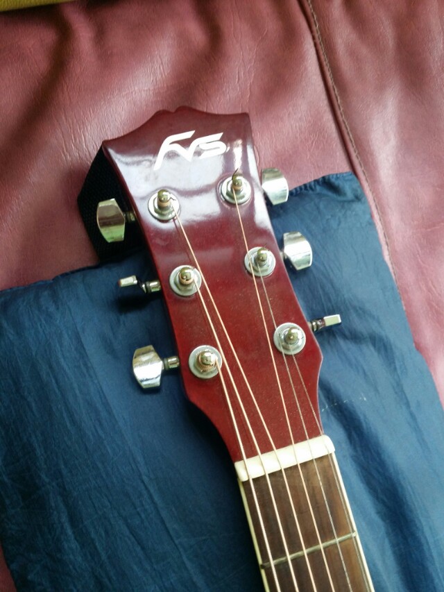 Fv Stevens Acoustic Guitar Music Media Music Instruments On Carousell