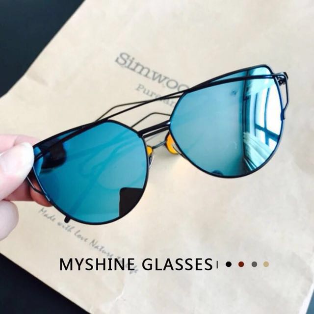Gentle Monster Inspired Sunglasses in Blue, Women's Fashion, Watches