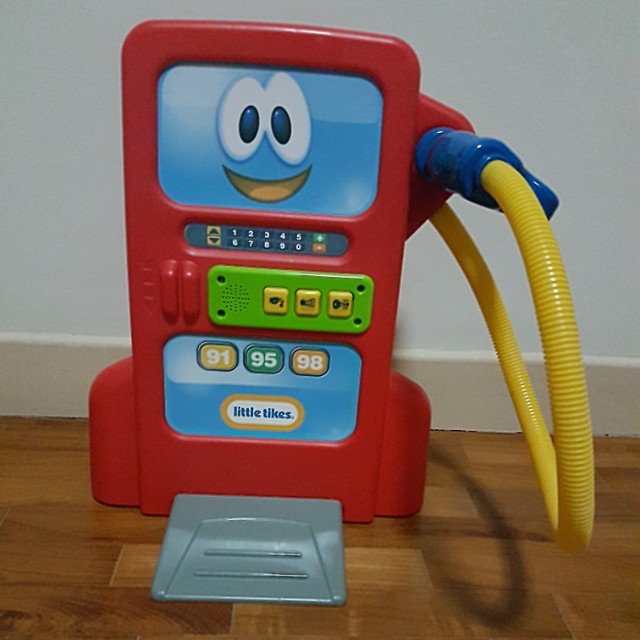 little tikes pump station