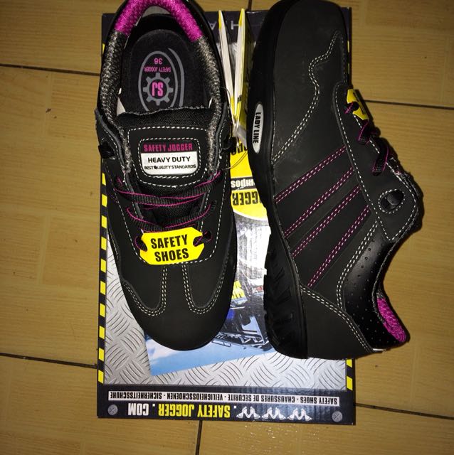 jogger safety shoes for ladies