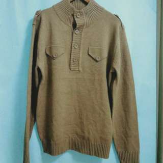 #半價衣服拍賣會   ９成新帥氣潮牌毛衣  Ｍ号（附尺寸）