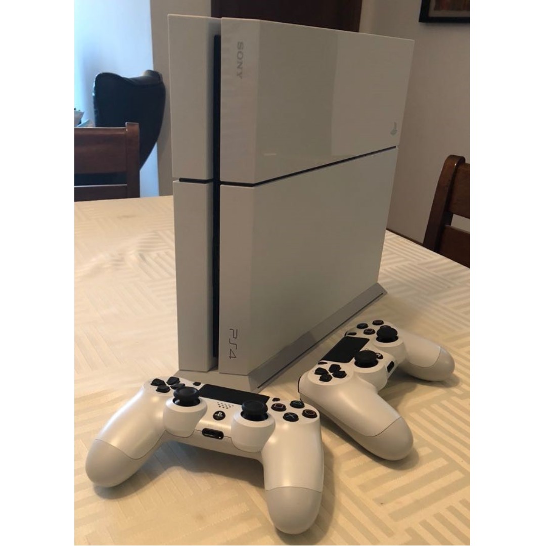 white ps4 used