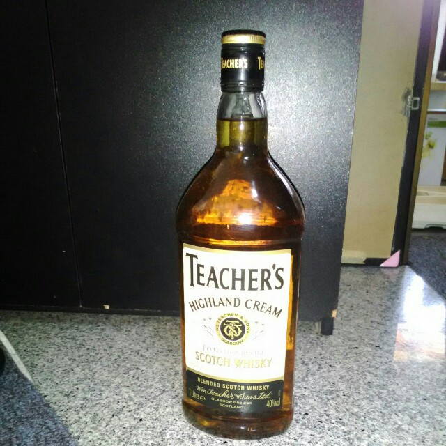 Bn Teacher S Highland Cream Scotch Whisky Food Drinks Beverages On Carousell