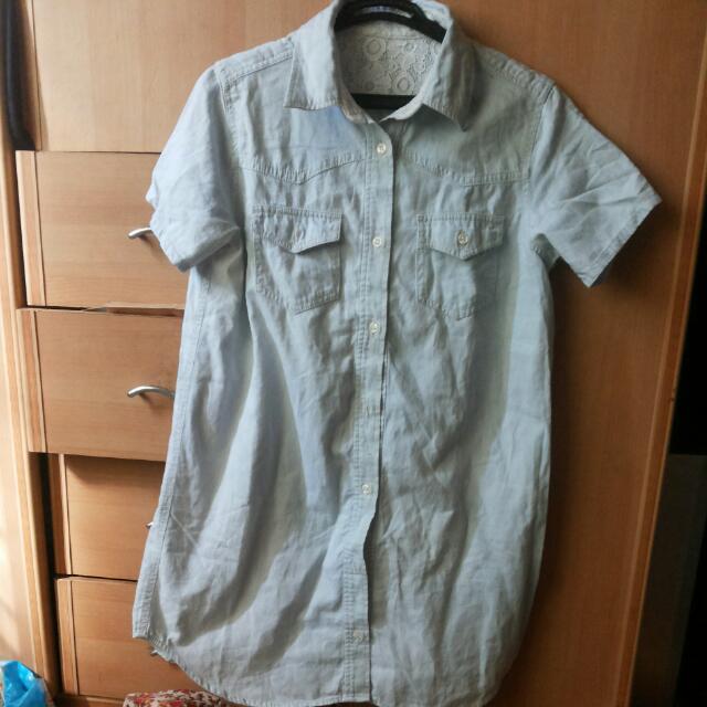 Long Light Denim Blouse (Category: Blouses) located in Quezon City. Submitted by z_gap (Listing ID 148301757, Image 1). Description: .