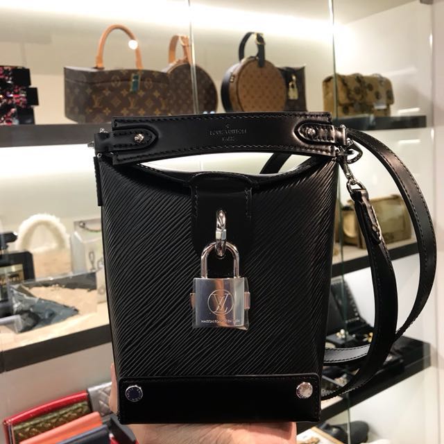 Louis Vuitton Bento Box, Luxury, Bags & Wallets on Carousell