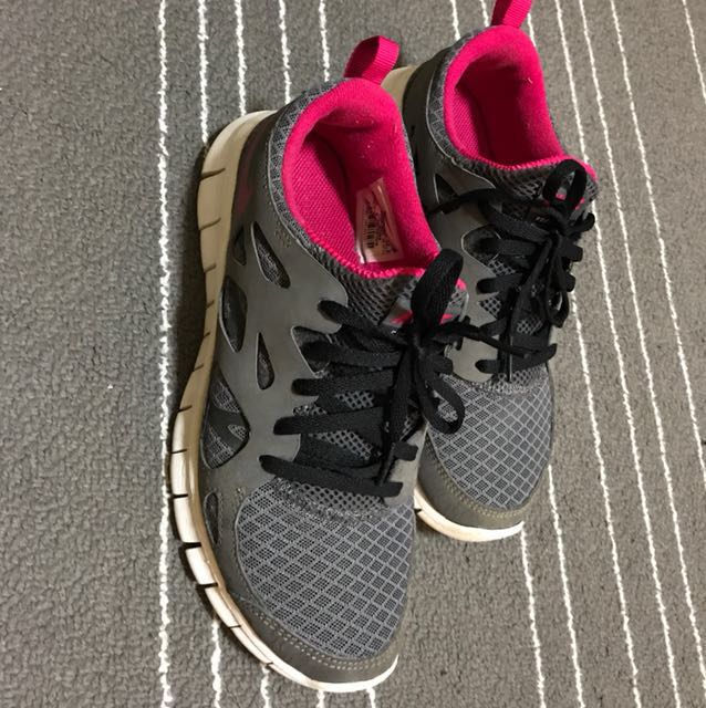 nike running trainers woman