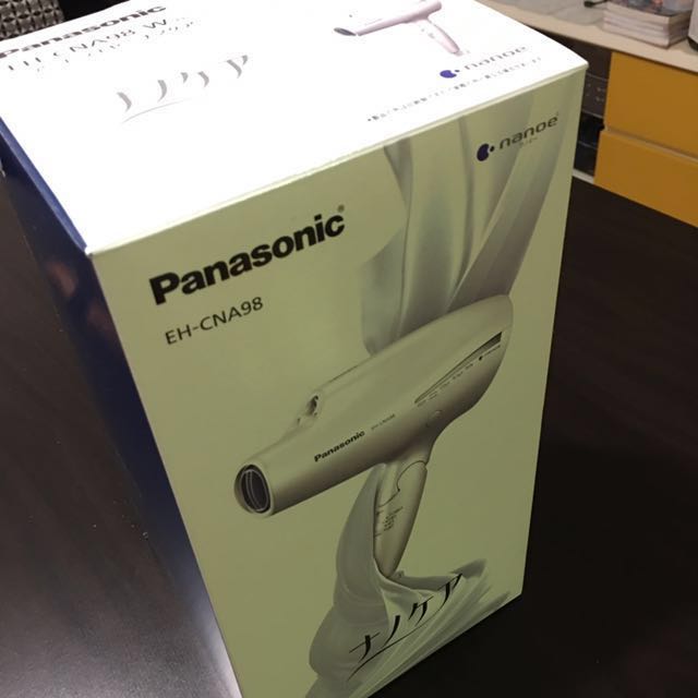 Panasonic Eh Cna98 W 白色奈米水離子吹風機風筒日本 美容 化妝品 頭髮護理 沐浴 身體護理 Carousell