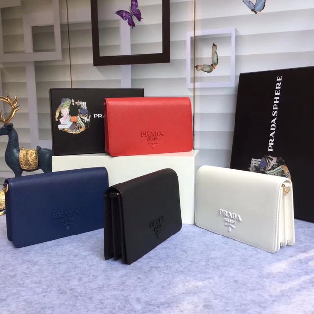 prada 165 bag