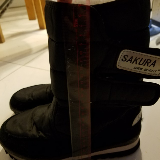 sakura snow boots