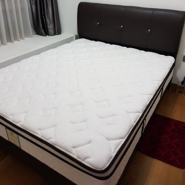 Sealy Queen Mattress Save 350 With Bedframe Bundle Deal Furniture 