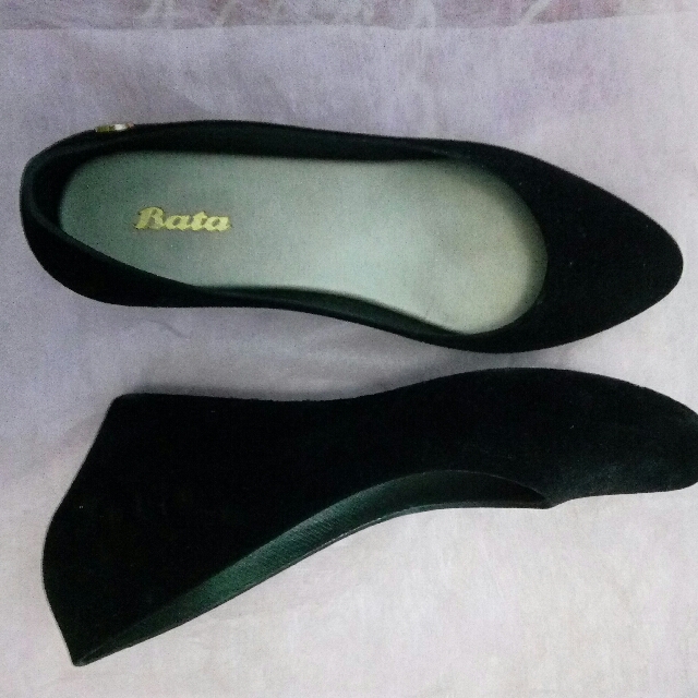 Wedges Hitam Bata Fesyen Wanita Sepatu Di Carousell