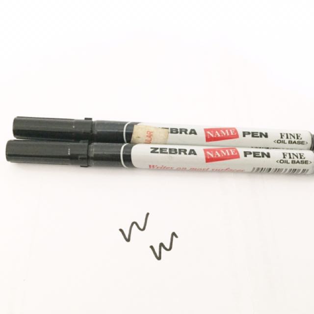 Zebra Name Pen Fine Oil Base Black x2 (Permanent Marker), Hobbies