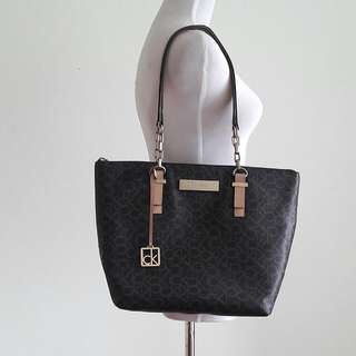 Authentic Calvin Klein Jordan Logo Zip Tote Bag