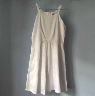 3inute Pure White Dress