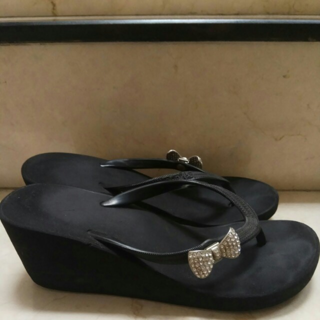 Authentic popits wedges Fesyen Wanita Sepatu di Carousell