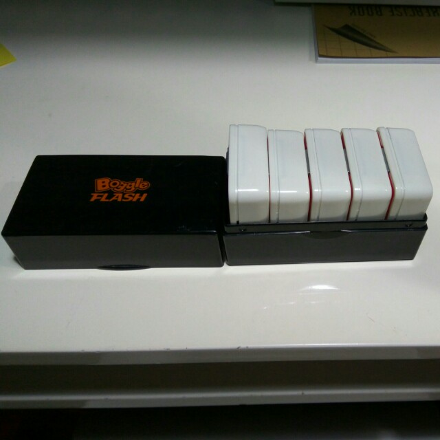Boggle Flash (Category: Interactive Toys) located in Singapore. Submitted by bikefan (Listing ID 148423728, Image 2). Description: Boggle Flash Condition : 8 /10 Installed new batteries Fun and challenging game Video on how to play : https://youtu.be/yAeoW5Qckn4.