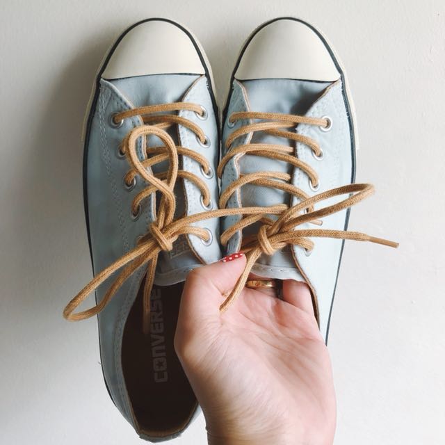 Converse Low Top light blue sneakers with tan laces, Women's Fashion,  Footwear, Sneakers on Carousell