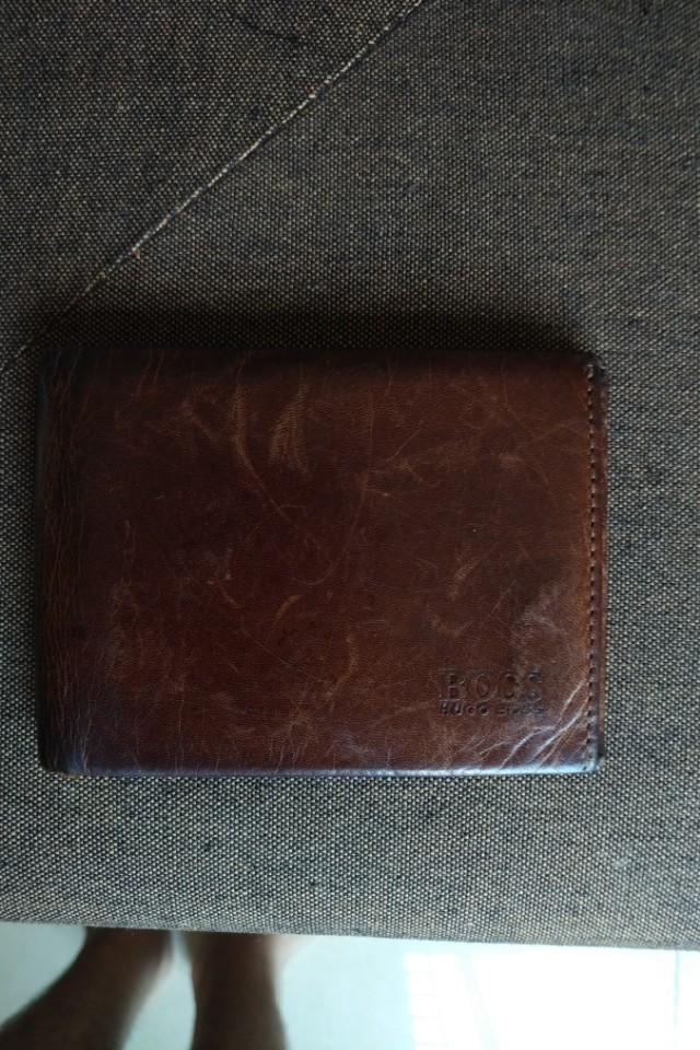 hugo boss slim wallet