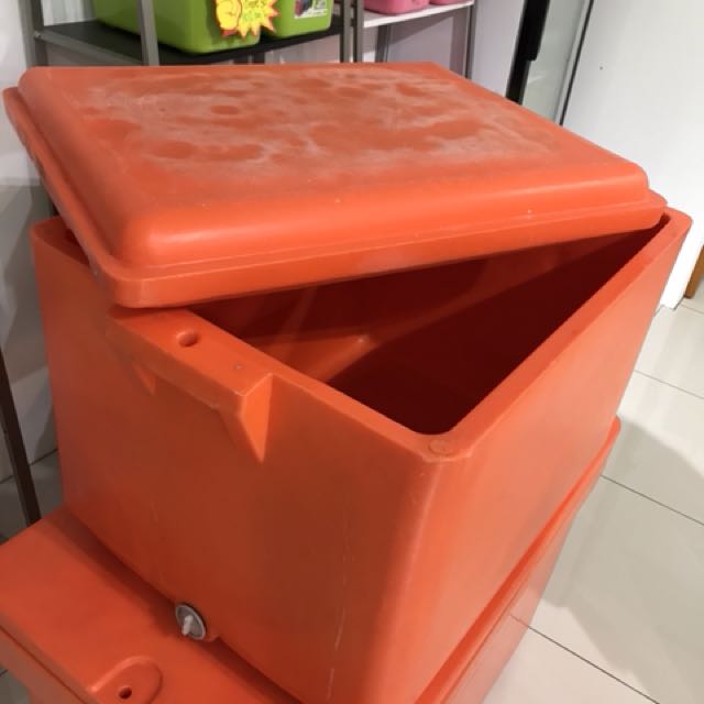 200 litre ice best sale box
