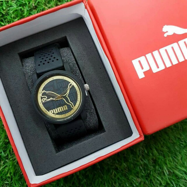 Jam (Category: Watches) located in Selising. Submitted by mia_asyraf (Listing ID 148564385, Image 3). Description: ⌚AC Watch⌚: Puma RM 60 sm RM 65 ss sekali box Material : Rubber Condition : NEW Gender : Unisex ================== Spec Ringkas : ✔ 1 Month Warranty mesin ✔ Battery watch ✔ gred AA ✔ Analog function.