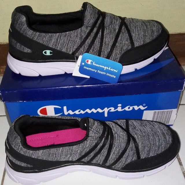 sepatu champion slip on