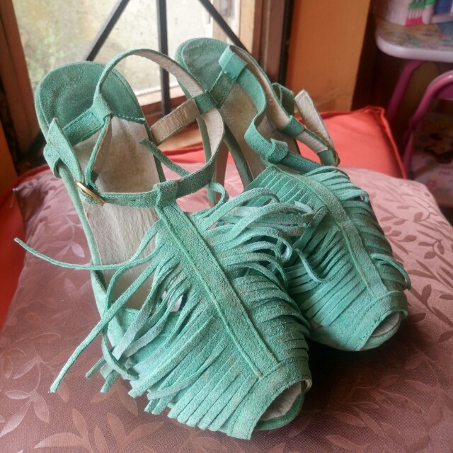 sea green heels