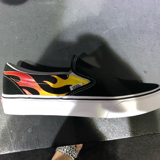 Vans fire shoes top