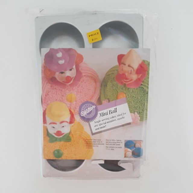 wilton mini ball pan