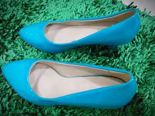 Sepatu wanita