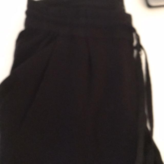 Aritzia Talula Joggers Women s Fashion Clothes on Carousell