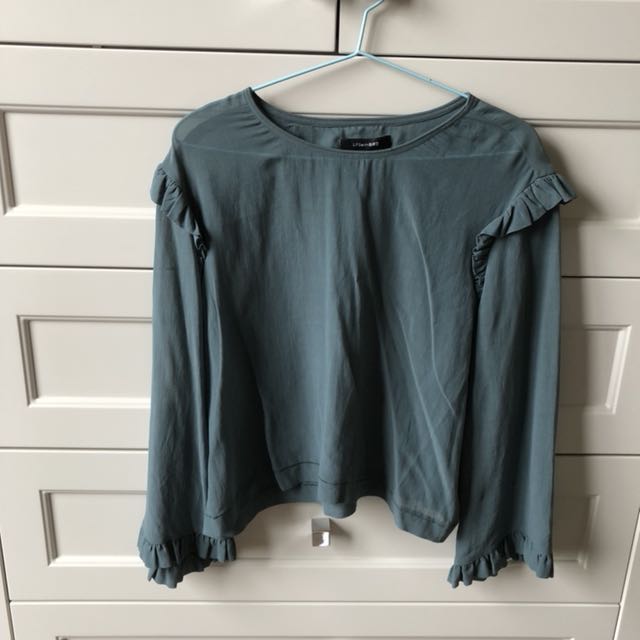 Brand New Life With Bird Top Women S Fashion Clothes On Carousell