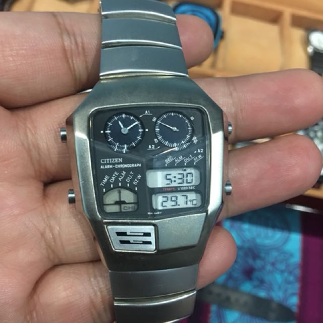 Citizen digital analog outlet