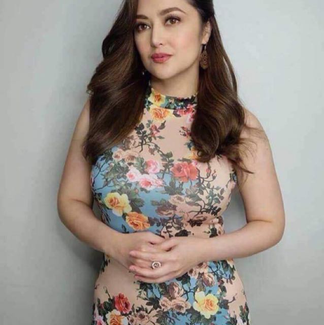 closed neck dress, Women's Fashion, Dresses & Sets, Dresses on Carousell