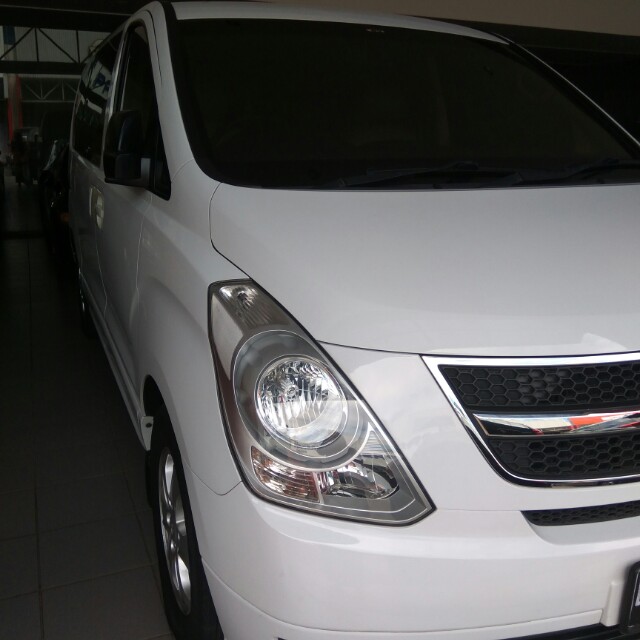 Hyundai H1 Wagon 12 Seater 2010 Cars Cars For Sale On Carousell