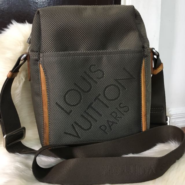 Louis vuitton mens sling bag, Men&#39;s Fashion, Bags & Wallets, Wallets on Carousell