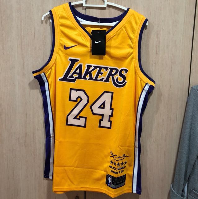 Authentic Nike Kobe Bryant Swingman Jersey #24 Retirement Limited Edition M  44