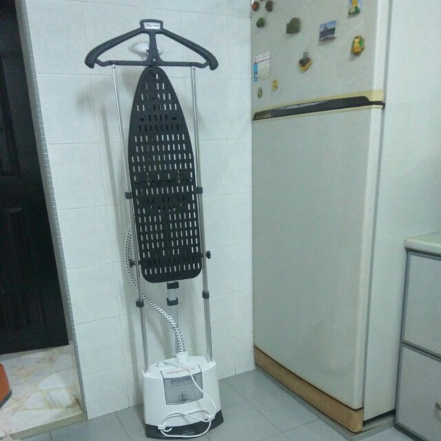 Steam Iron Garment Clothes Steamer With Foldable Ironing Board