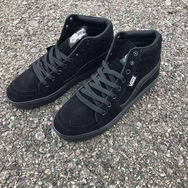 vans old skool mid black